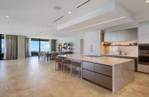 Nassau Apartment | Penthouse with Ocean Views and Infinity Pool