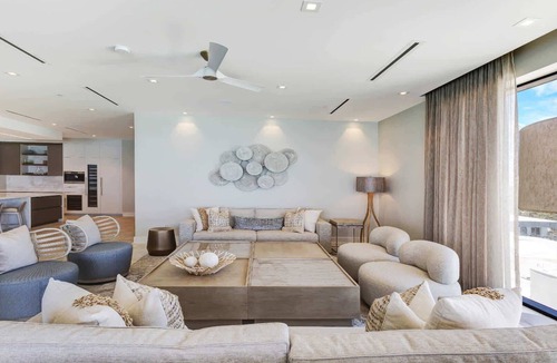 Nassau Apartment | Penthouse with Ocean Views and Infinity Pool