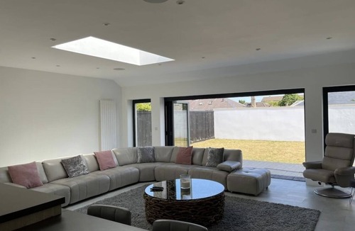 Bingham House | Perfect 4 bedroom two bathroom home
