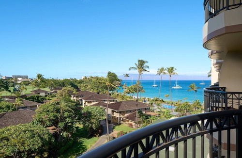 Kaanapali Hotel | Perfect Find! 3 Units w/Partial Ocean View, Beachfront Location, Outdoor Pool