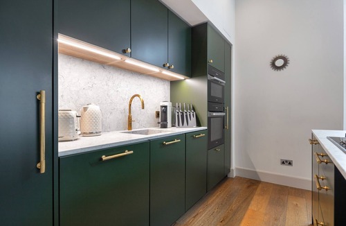 Redcliffe House | *| Perfectly Splendid Triplex House in Chelsea |*
