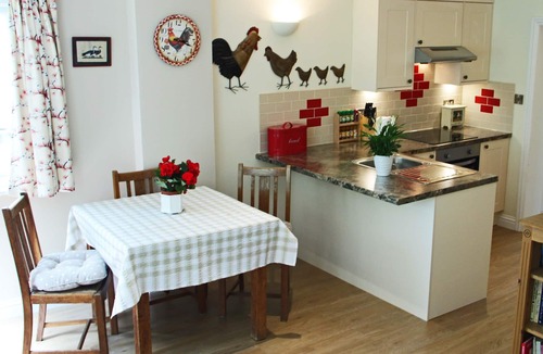 Damerham Cabin | Pet-friendly Holiday Cabin in secluded rural setting near the New Forest.