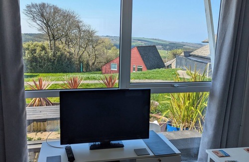 Bude Ski Chalet | Pet friendly chalet . Sleeps 5