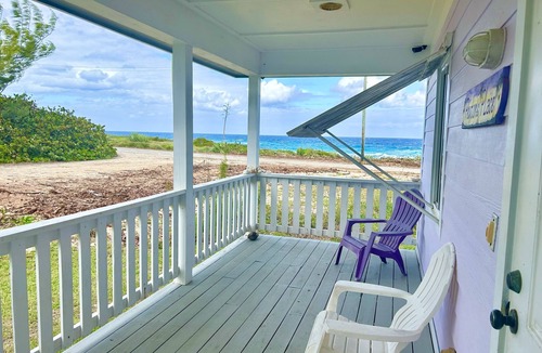 Rainbow Bay Cottage | Peyton's Place is the Place to Be