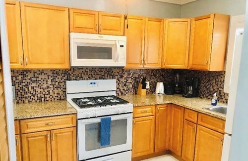 Rainbow Bay Cottage | Peyton’s Place….is the place to be!