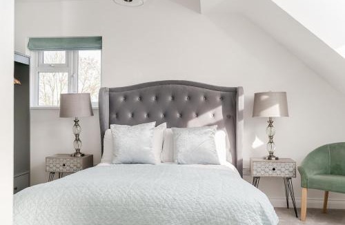 Needingworth Bed & Breakfast | Pike & Eel Hotel and Marina