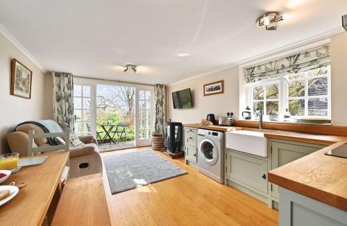 Dargate House | Plum Pudding Stables by Bloom Stays