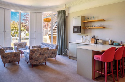 Ely Apartment | Poets 24 Apartments