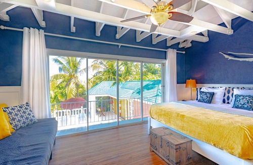 Gambier Apartment | Pool Cottage at Viking Hill Resort with Pool