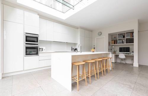 Addison Apartment | Poplar Grove - Six Bedroom Apartment, Sleeps 12