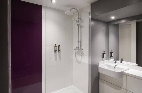 Cowley Hotel | Premier Inn Oxford Cowley