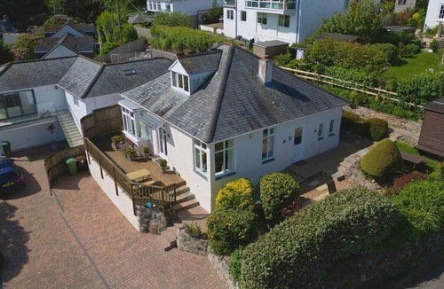 Carbis Bay House | Prime seaside location, wonderful private gardens and stunning sea views