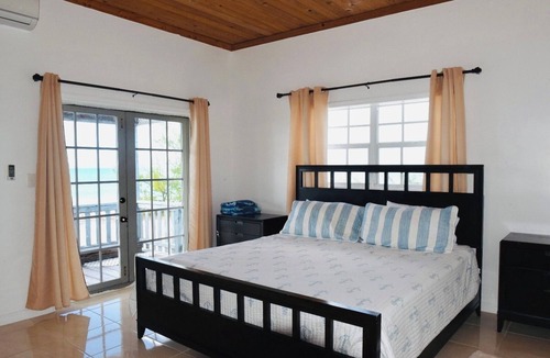 Old Bight House | Private Beach front cottage