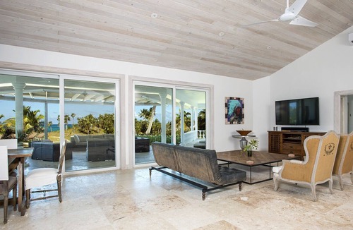 North Palmetto Point House | Private Beachfront Estate & Cottages, 25 Acres w/Pool, Walk to Restaurant/Bar
