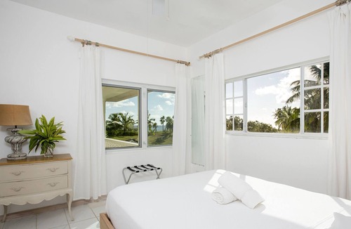 North Palmetto Point House | Private Beachfront Estate & Cottages, 25 Acres w/Pool, Walk to Restaurant/Bar