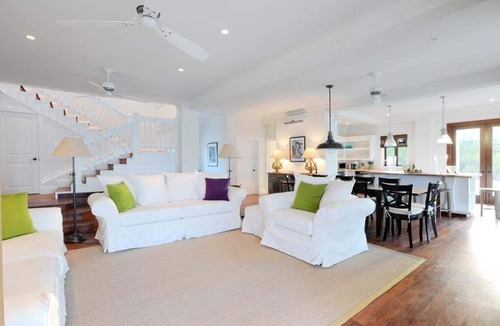 Governor's Harbour House | Private Beachfront Home w/Pool, Solar, Banks Rd, Walk to Restaurants