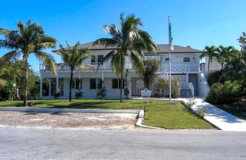 Savannah Sound Villa | Private Home With Ocean Views, Short Walk to Beach & Club w/Pool, Tennis, Gym