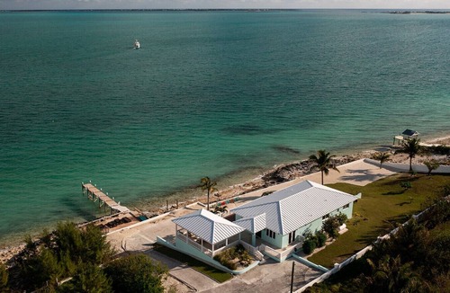 Lubbers Quarters Cay House | Private Oceanfront, beach, dock and Hottub