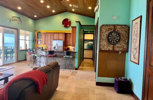 West End House | Private Oceanfront Escape - Kayaks, Sunsets, Coral