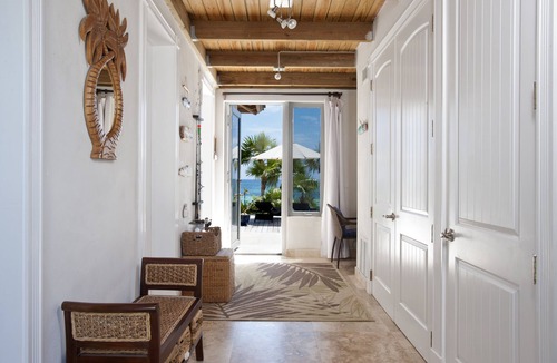 Savannah Sound Villa | PRIVATE PINK SAND BEACH Luxury, Beachfront 3 acre Estate 70ft Dock BonefishFlats