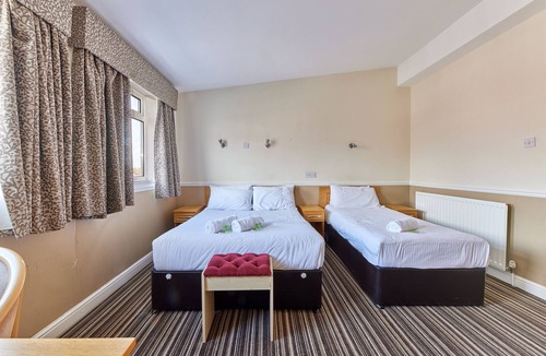 Jesmond Bed & Breakfast | Properties Unique/Dene Rooms Family 43