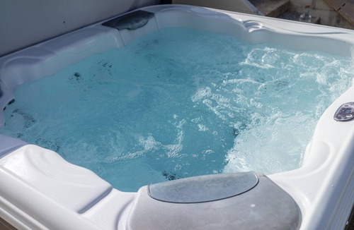 Winnard's Perch Ski Chalet | Puffin lodge 4 bedroom with Hot tub,-Indoor Pool & Gym