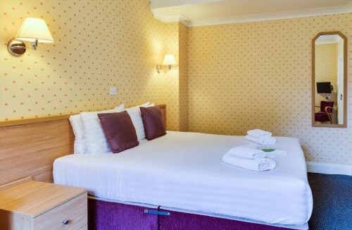 South Shore Hotel | Queens Hotel