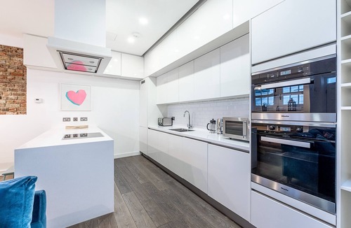 Courtfield House | Quiet Mews House 2Bed 2Bath South Kensington Wi-Fi