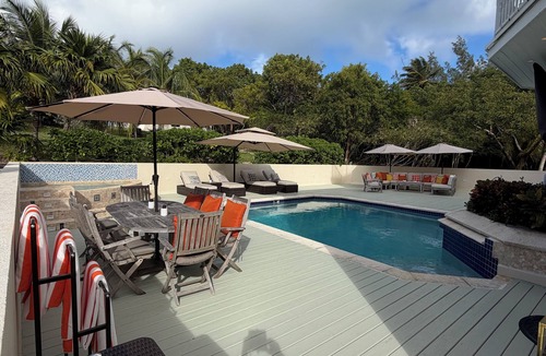 North Palmetto Point House | Quiet Spacious 5-bedroom house in lovely North Palmetto Point with AC