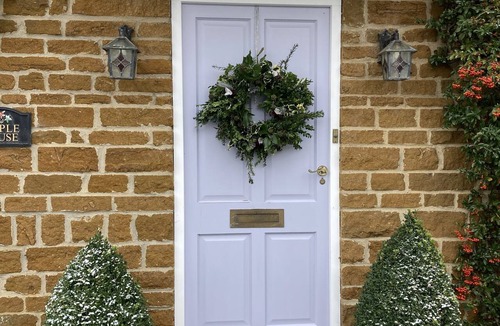 Blakesley House | Quintessential English village House 4 miles from Silverstone circuit, sleeps 8.