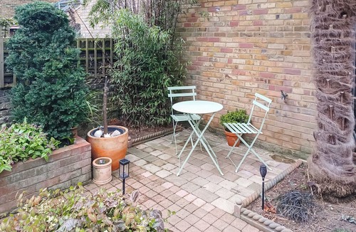 Faversham Apartment | Railmans Rest has the best that Faversham has to offer.