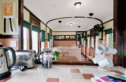 Stowmarket Cottage | Railway Carriage Two - E5601