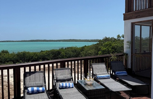 George Town Villa | REGATTA VIEW Newly built 3-bedroom House, Water Front Views. George Town, Exuma.