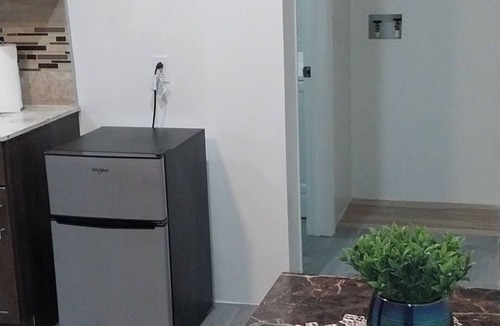 Nassau House | Relax in a Safe Environment Located in a Gated Community 5 minutes from Airport