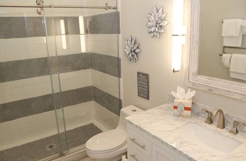Staniel Cay Villa | Relax in our sunset inspired villa