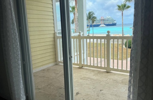 Alice Town Condo | Resort World Bimini Bay