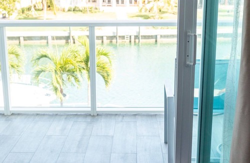 Alice Town Hotel | Resorts World Bimini