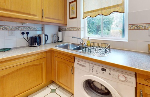 Oxford City Centre Apartment | Rewley Road | Oxford Holiday Let | 2 Beds & Sleeps 4