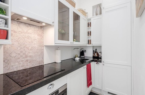 City of Westminster Apartment | Right opposite Hyde Park and moments from Oxford Street