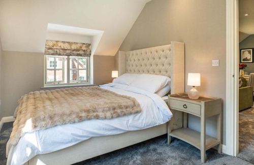Congleton Apartment | Riverside Congleton Flat, Free Parking, Nr Peaks