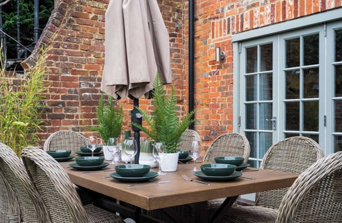 Marlow House | Riverside House - A Truly Unique Stay For 8 Guests