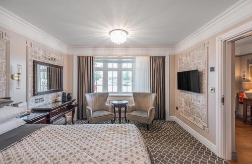 Ely Hotel | Riverside Inn
