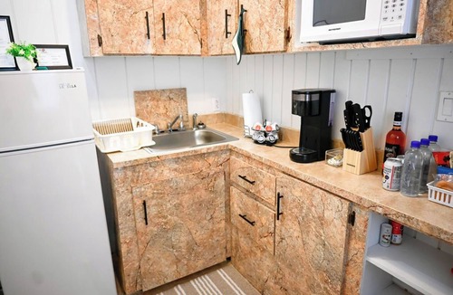 Rock Sound Apartment | Rock Sound 2BR |Snacks, A/C + Walk to Eats