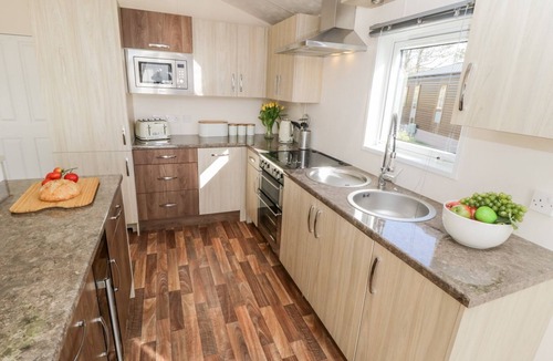 Runswick Bay Cottage | ROCKPOOL RETREAT, pet friendly, luxury holiday cottage in Hinderwell
