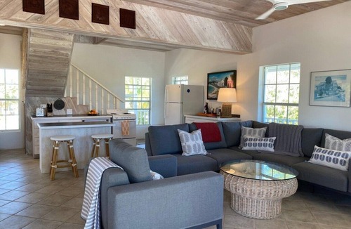 North Palmetto Point Cottage | Rocks Retreat 2 Bedroom Home