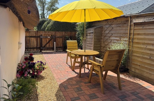 Stuckton Cottage | Romantic cottage in the heart of the New Forest, perfect for walkers.