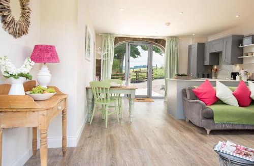 Alnwick House | Romilly