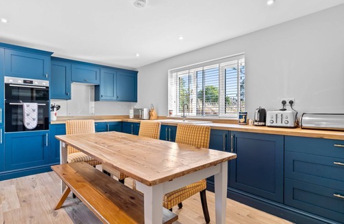 Bredons Norton Cottage | Rose Cottage, Bredons Norton - sleeps 6 guests in 3 bedrooms