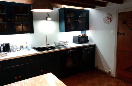 Burley Cottage | Rose Cottage, Burley, New Forest National Park - dog friendly,EV point,sleeps 10