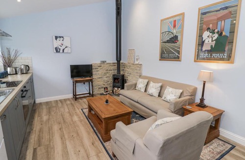 Black Bourton House | Rose Stables
